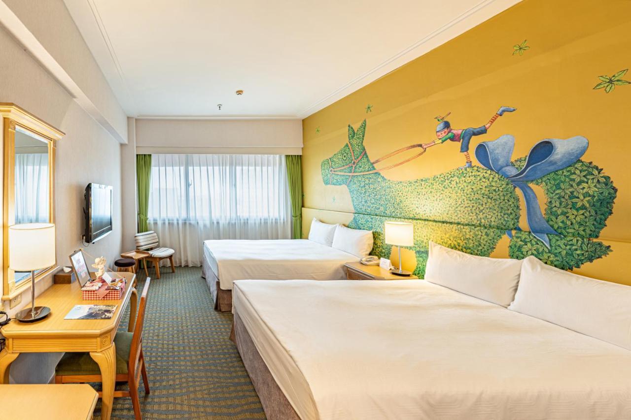 Chateau De Chine Hotel Hualien Luaran gambar A room at the hotel