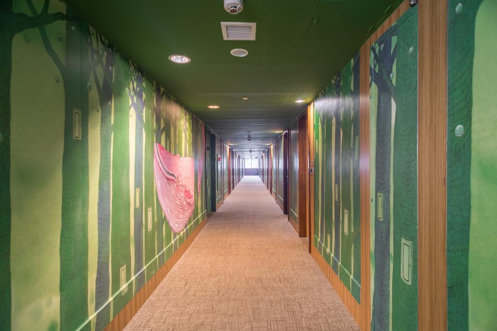 Chateau De Chine Hotel Hualien Luaran gambar A corridor on the 10th floor